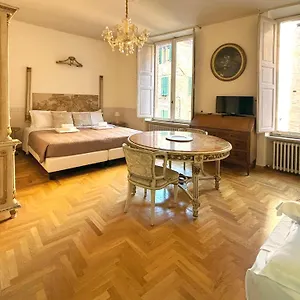 Bed & Breakfast La Fontanina, Siena