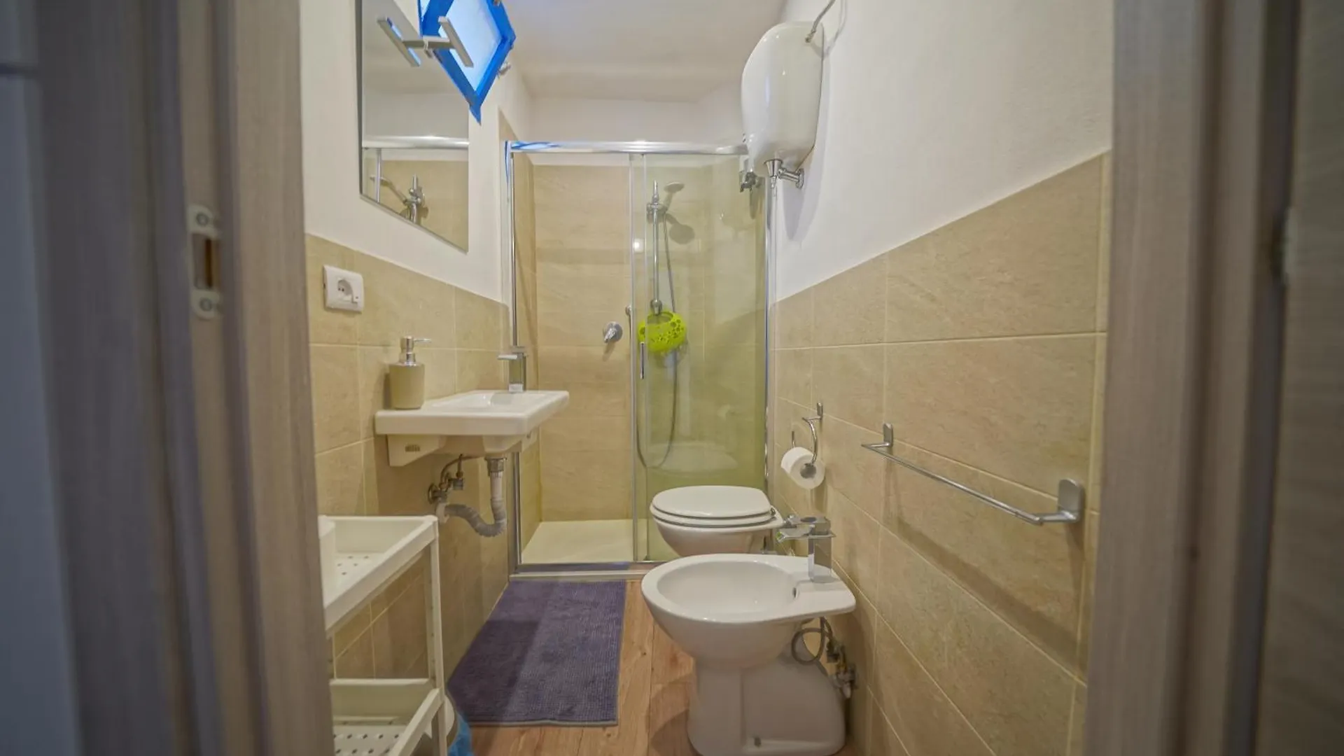 Gest Short Rent Siena 3 Apartman 0*,
